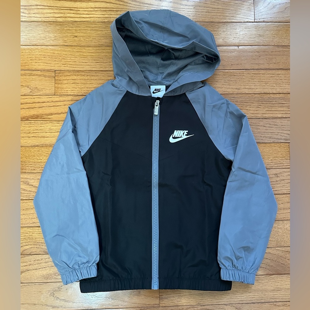 Nike Black and Gray Hooded Jacket Boys Small New